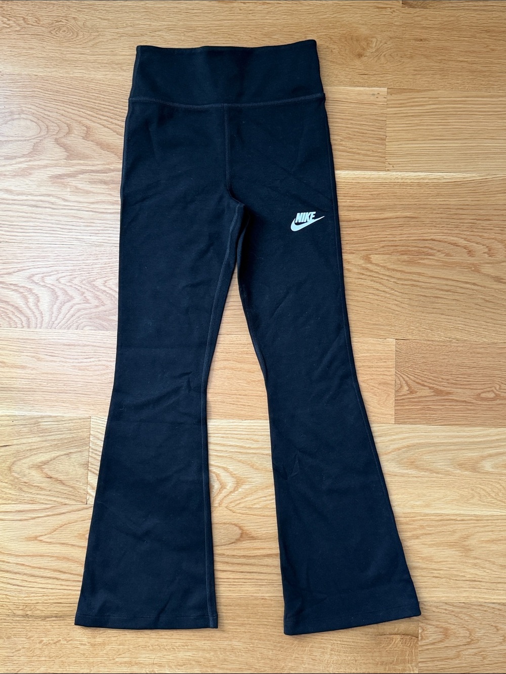 Nike Black Girls' Flare Leggings with White Swoosh | NEW!!